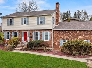 3719 Country Club Rd, Endwell, NY 13760