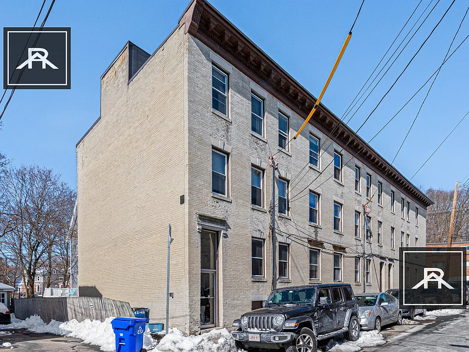 46 Brackett St #3