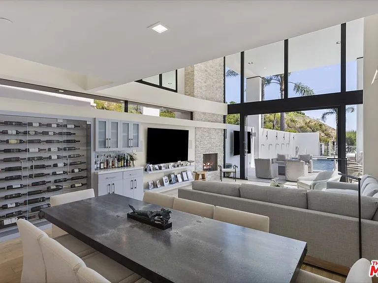 3851 Sweetwater Canyon Dr — Photo 3
