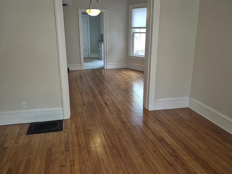 1047 E Gorham St #1 — Photo 19