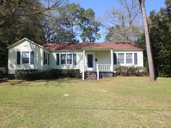 4904 Auburn Dr N, Mobile, AL 36618