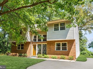 511 Edgewater Rd, Pasadena, MD 21122