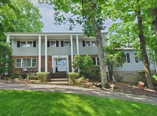 12 Robin Hill Rd, North Caldwell, NJ 07006
