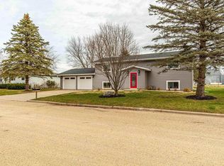 522 Dane St, Belleville, WI 53508