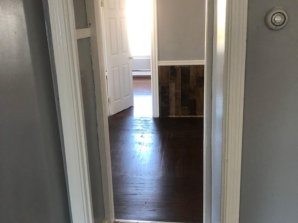 1st image of 76 Sylvian St #3