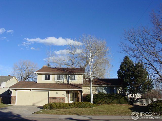 1st image of 2400 Wyandotte Dr