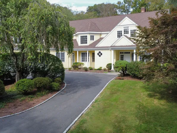 4 Lyons Plain Road, Weston, CT 06883