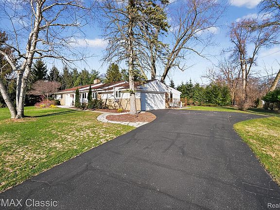 5th image of 4731 Pickering Rd
