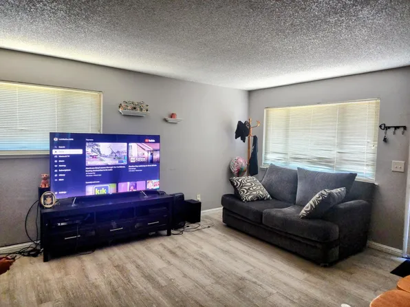 3753 Sapphire Dr APT 4, Auburn, CA 95602