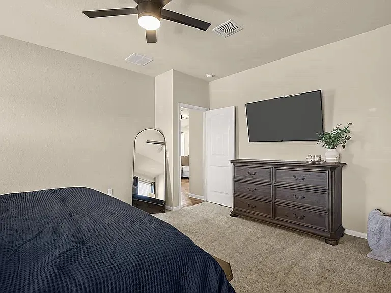 604 Nueces River Trl — Photo 6