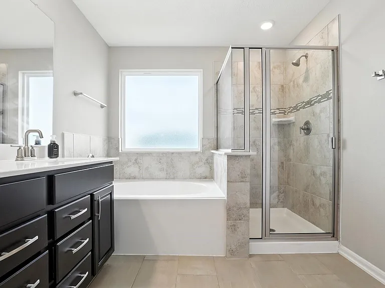8618 Cedar Plains Ln — Photo 17