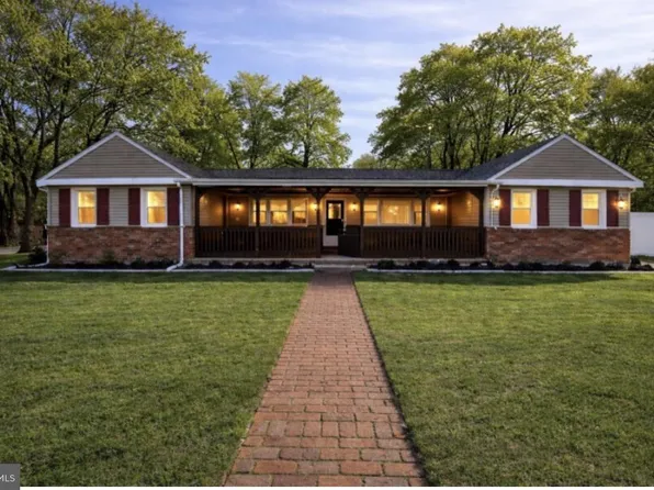 216 Almonesson Rd, Blackwood, NJ 08012