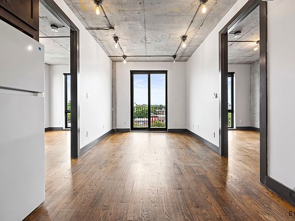 4th image of 412 Herkimer St #7D