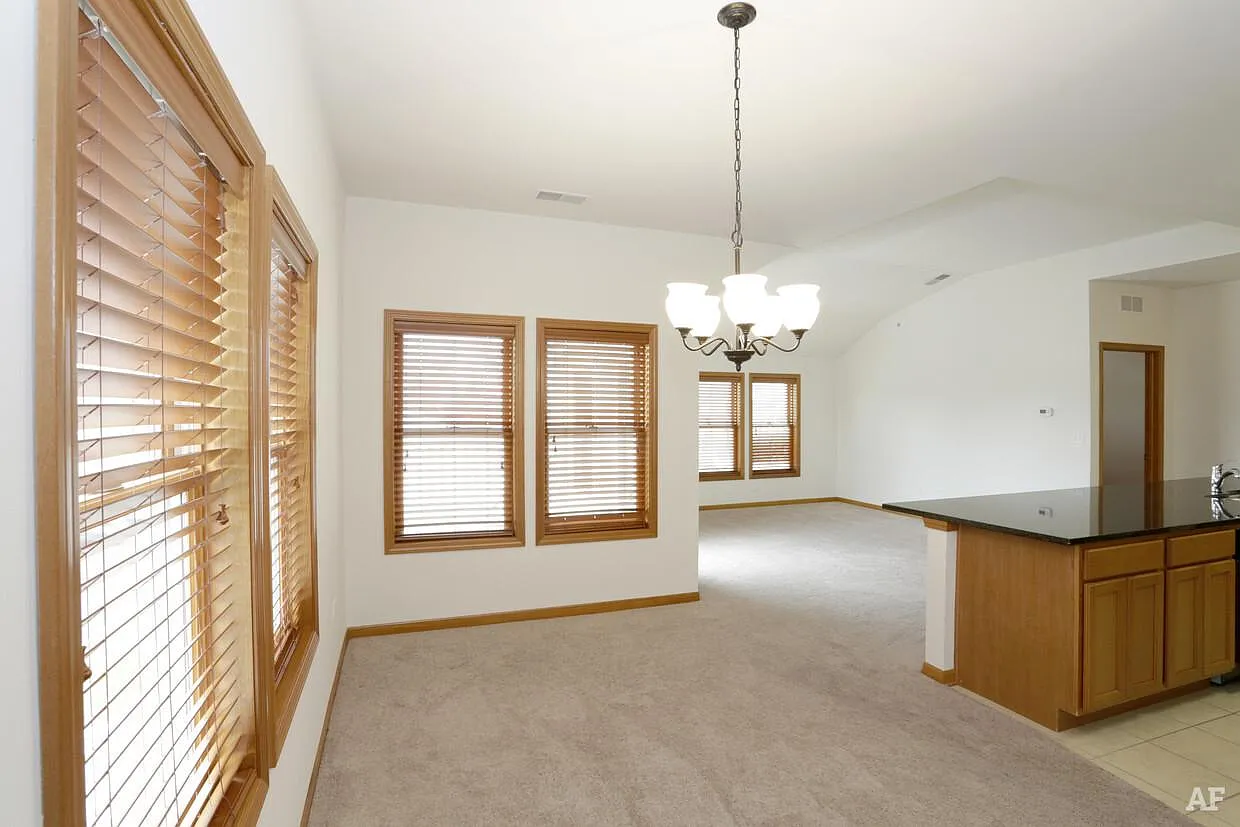 Dodson Place Residential — Photo 4