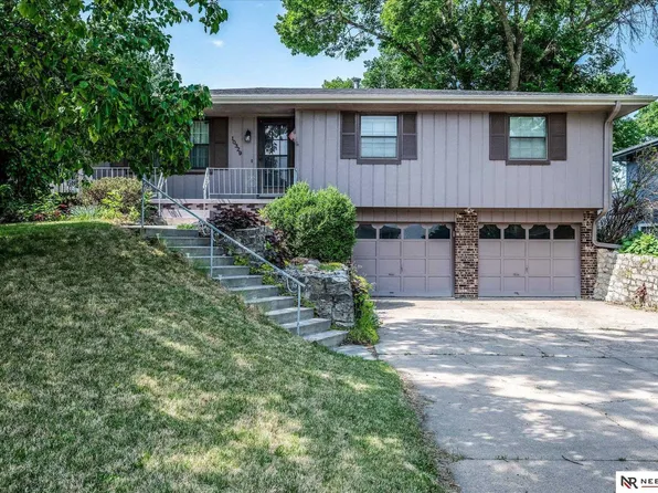 10329 V St, Omaha, NE 68127