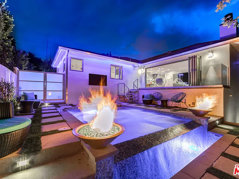 3490 Wonder View Pl — Photo 37