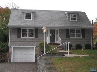 246 Rock Ave, Park Ridge, NJ 07656