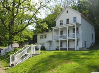 78 Riverview St, Stuyvesant, NY 12173
