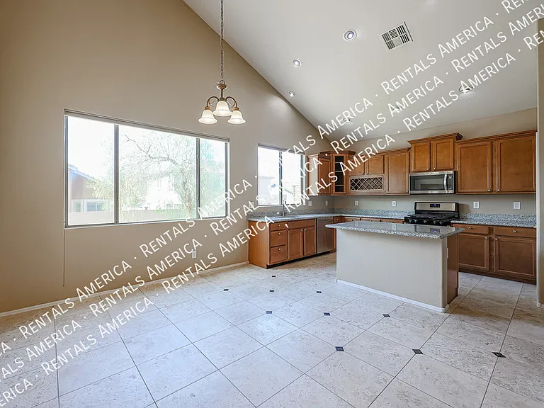 3117 W Espartero Way — Photo 14