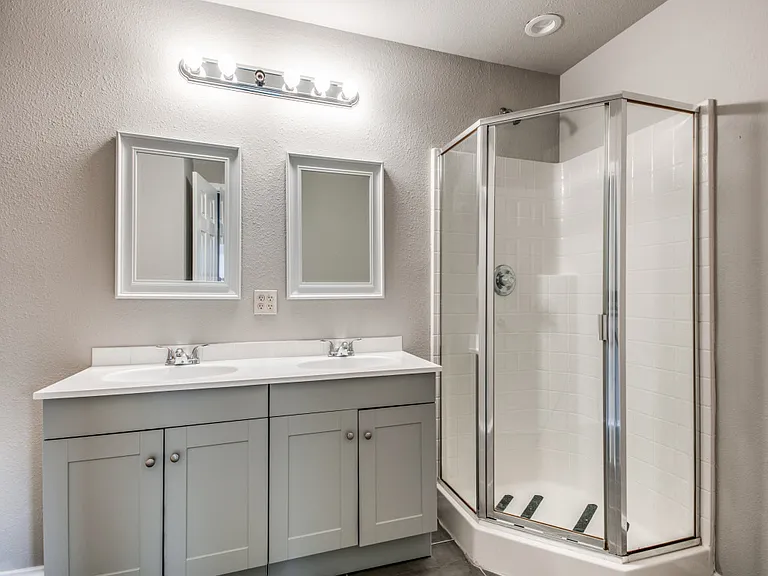 610 Lonestar Park Ln — Photo 6