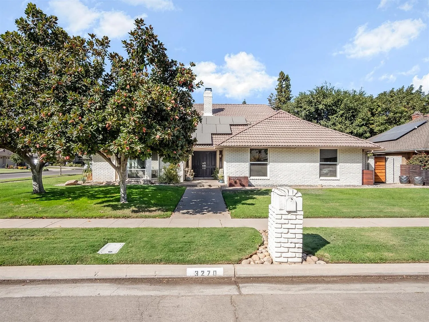 3270 W Sample Ave photo 1
