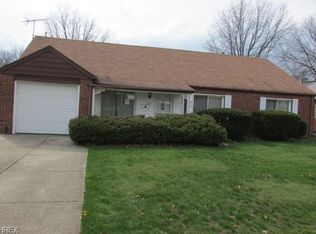 678 Birch Dr, Euclid, OH