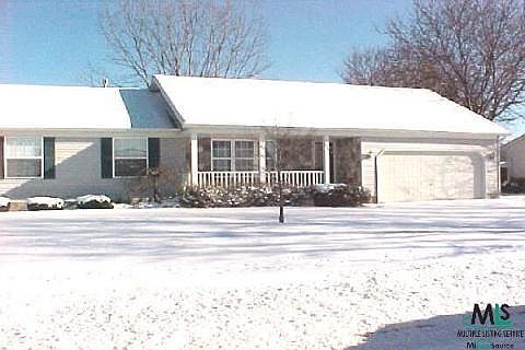 1st image of 693 N Metcalf Dr