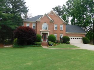 1584 Holly Lake Cir, Snellville, GA 30078