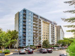 3800 Powell Ln PH 11, Falls Church, VA 22041