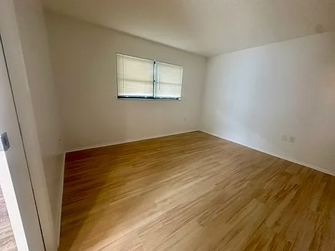 135 6th Ave N #5 — Photo 13