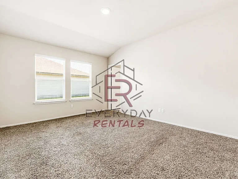 5605 Madelyn Dr — Photo 8