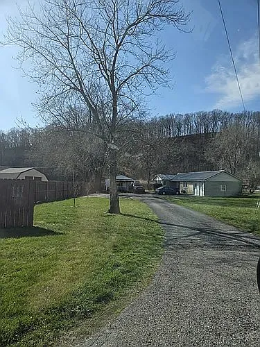 2576 Old State Road 37 S Photo 1