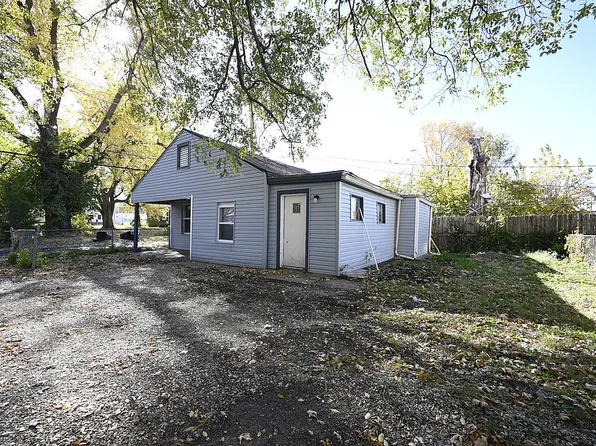 916 W Maple Ave N, Springfield, IL 62702