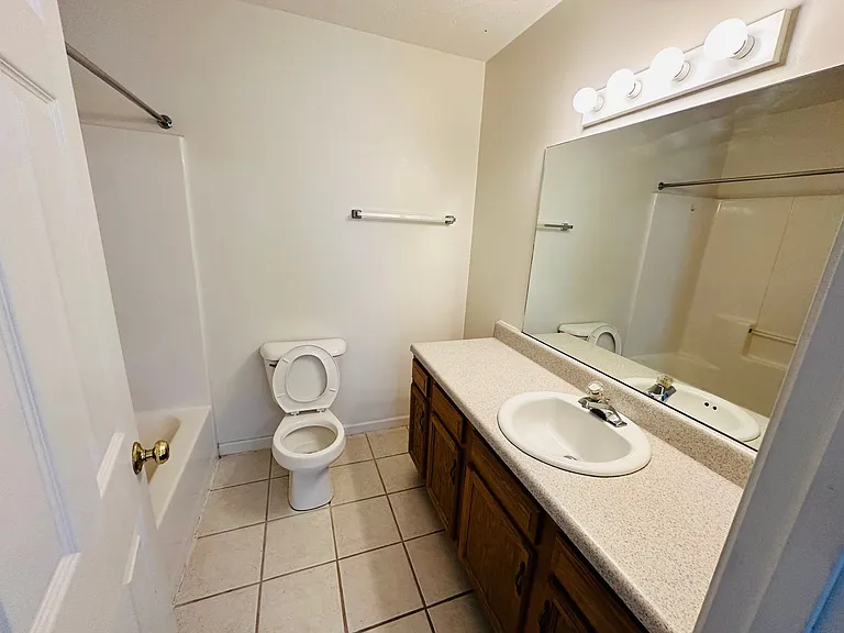 75 Majestic Dr — Photo 13