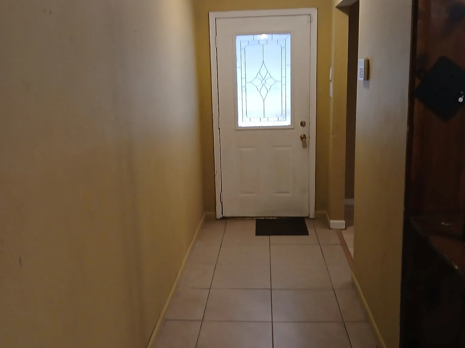 3 bed, 1354 sqft, $1,450 — Photo 2