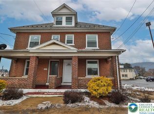 1662 Main St, Hellertown, PA 18055