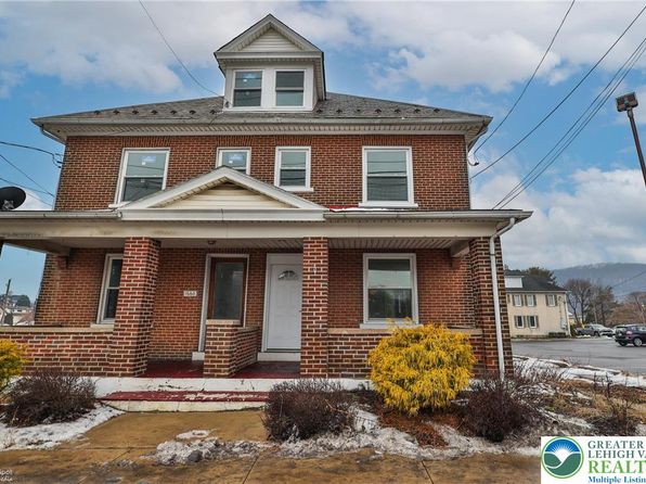 1662 Main St