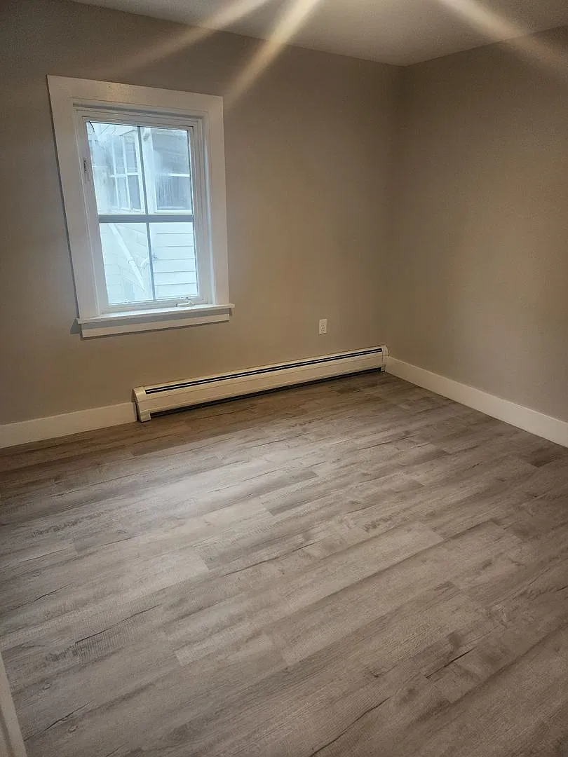 Newly Renovated 2-Bedroom Apartment | New Appliances | Convenient Location — Photo 2
