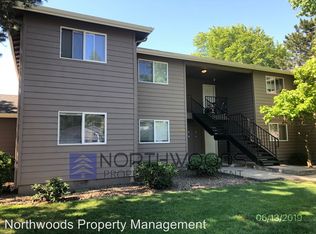 550 Van Wey Cir APT 1, Eagle Point, OR 97524