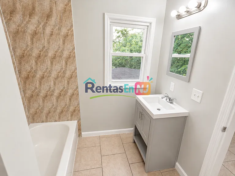 179 Myrtle Ave #3A — Photo 3