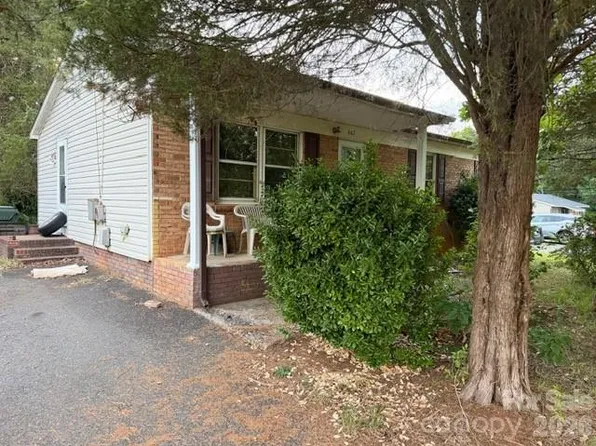 667 Kilborne Dr, Gastonia, NC 28052