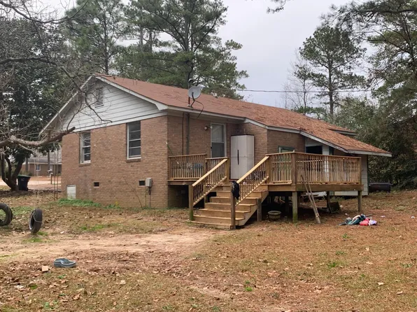 208 Harmon Hill Ct, Hopkins, SC 29061
