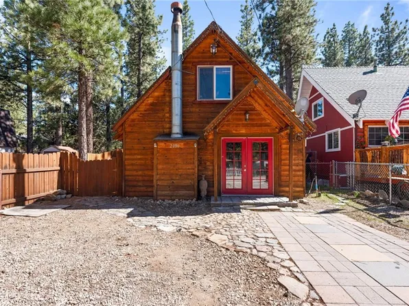 2086 4th Ln, Big Bear City, CA 92314