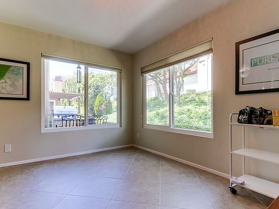 Beautiful Dinning Area