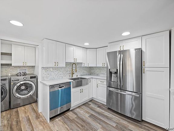 5th image of 144 Old Lake Street