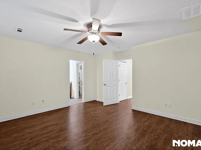 2088 E Custer Ln — Photo 7