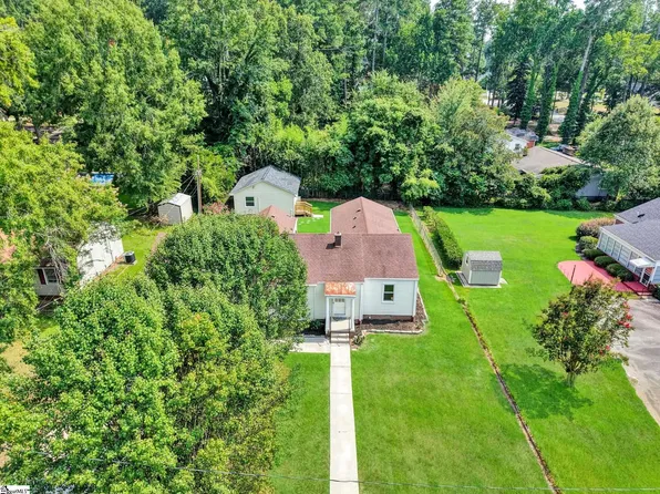 207 Elm St, Clinton, SC 29325