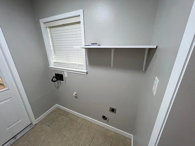 117 Rosine St — Photo 24