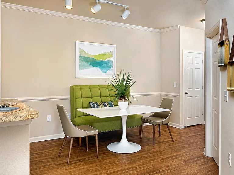 Harrison Model Dining
