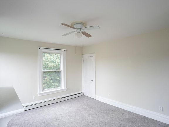 2nd floor bedroom